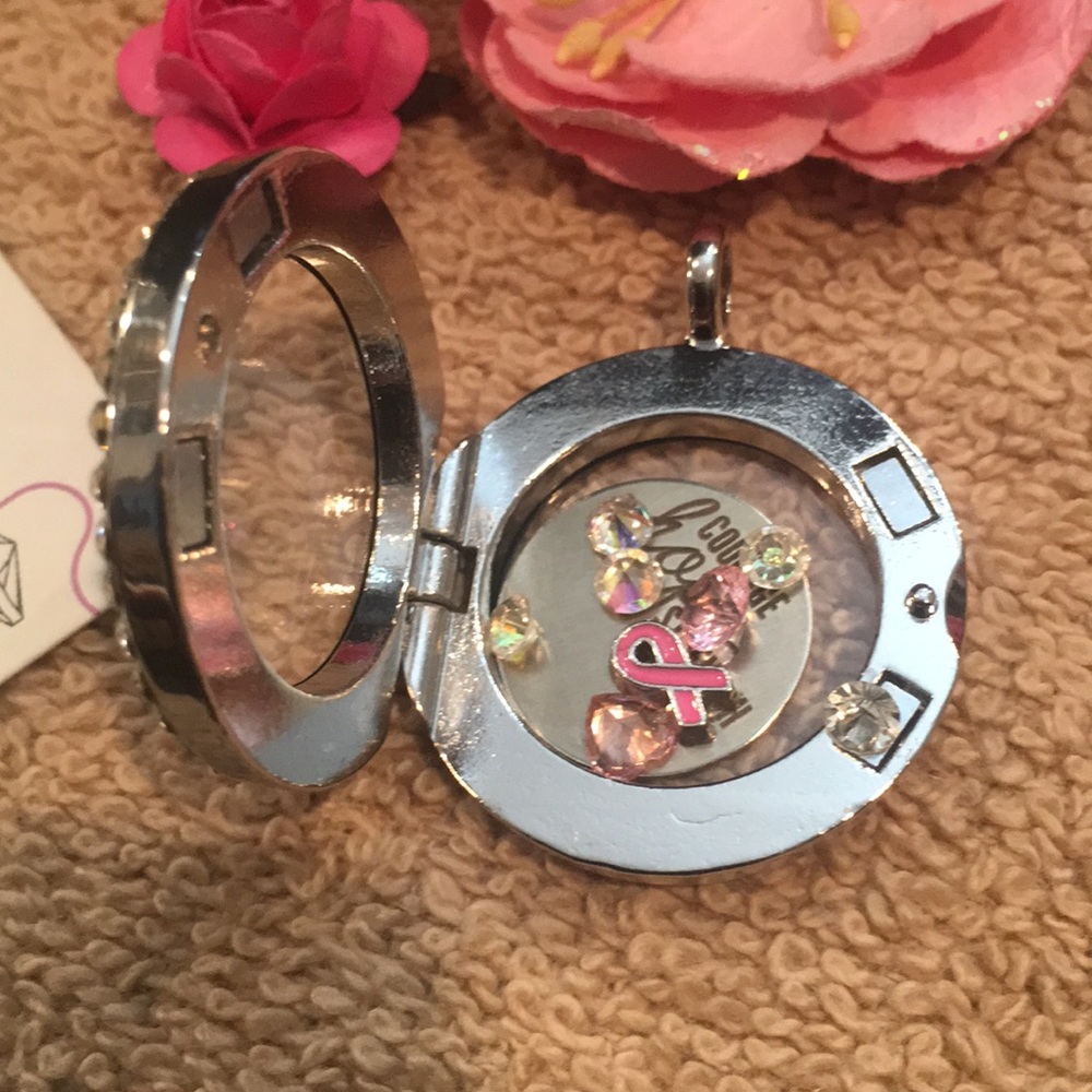 Living Locket - Picture 4 of 4
